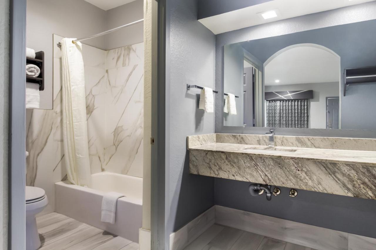 Americas Best Value Platinum Inn & Suites Houston Eksteriør billede